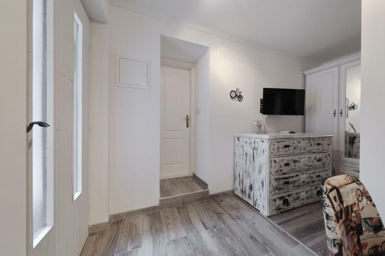 Pave Apartment ซาดาร์ ภายนอก รูปภาพ